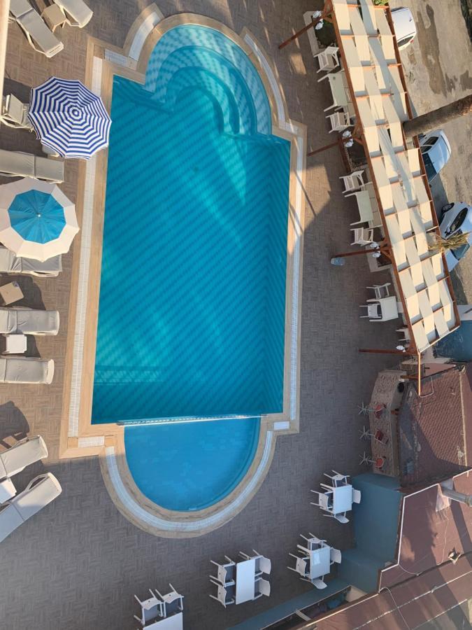 Holiday Hotel Kusadasi Exterior photo